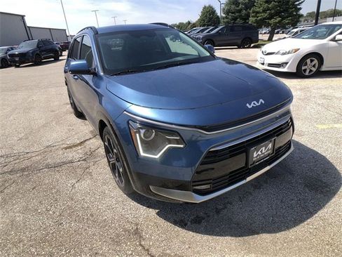 New 2025 Kia Niro EX Touring image 1