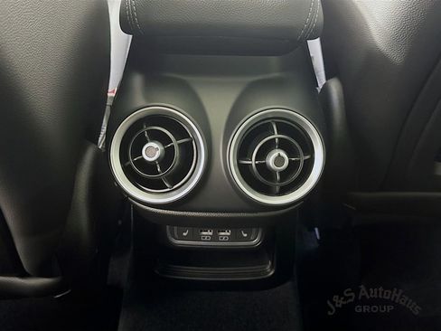 Used 2022 Alfa Romeo Stelvio Quadrifoglio w/ Active Assist Plus Package AWD/4WD image 31