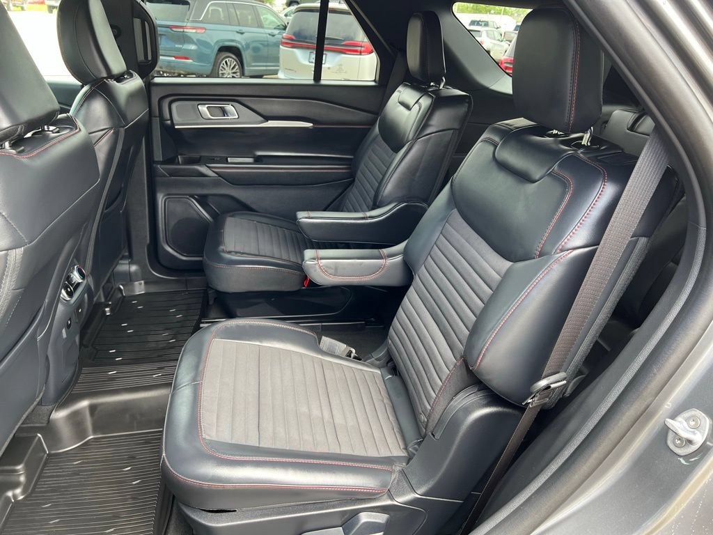 Used 2026 Ford Explorer ST-Line AWD/4WD image 23