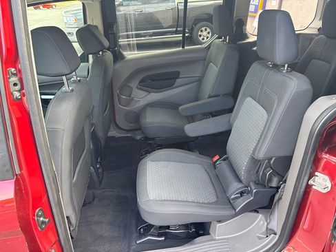Used 2020 Ford Transit Connect XLT image 18