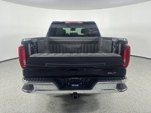 Used 2023 GMC Sierra 1500 SLT w/ SLT Convenience Package AWD/4WD image 9