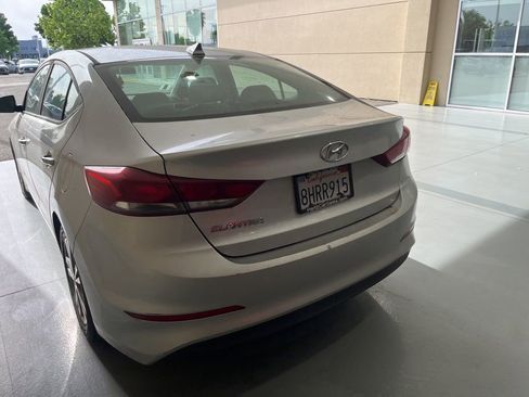 Used 2018 Hyundai Elantra SEL image 9