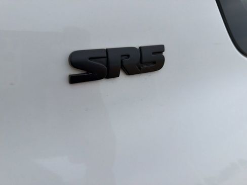 Used 2021 Toyota 4Runner SR5 Premium w/ Moonroof Package image 8