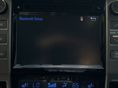 Used 2015 Toyota Tundra Limited w/ Limited Premium Package image 36