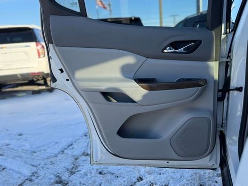 Used 2019 GMC Acadia SLE w/ LPO, Floor Liner Package image 15