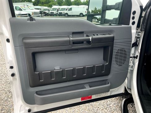 Used 2012 Ford F250 XL w/ PWR Equipment Group image 9