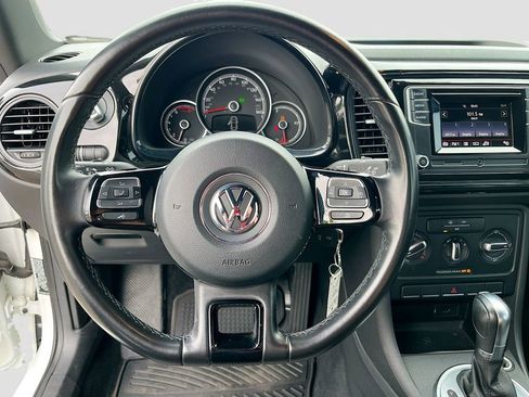 Used 2018 Volkswagen Beetle 2.0T S FWD image 11
