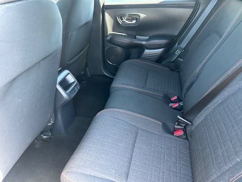 Used 2025 Honda HR-V Sport image 17