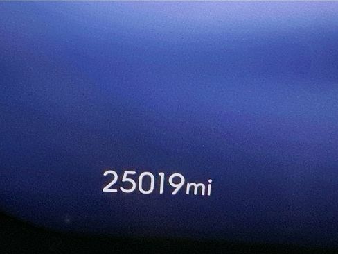 Used 2025 Buick Enclave Preferred image 19