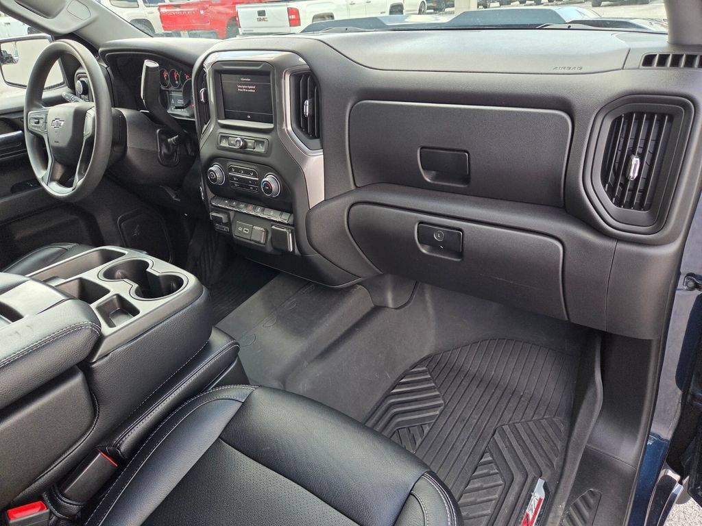 Used 2023 Chevrolet Silverado 1500 Custom Trail Boss w/ LPO, Dark Essentials Package AWD/4WD image 19