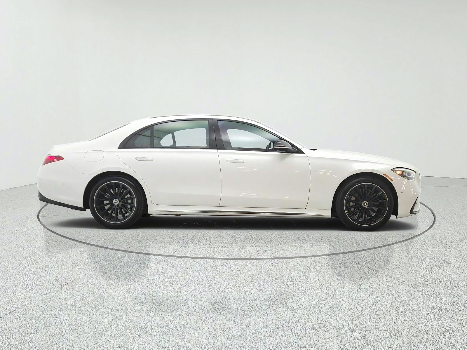 Certified 2023 Mercedes-Benz S 500 4MATIC image 4