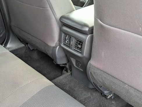 Used 2025 Toyota RAV4 LE AWD/4WD image 29