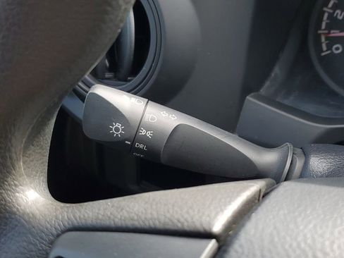 Used 2019 Toyota Tacoma SR image 23