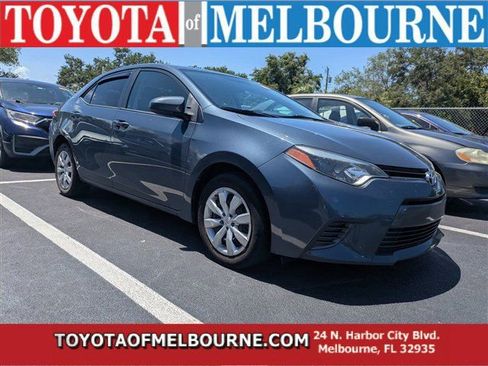 Used 2015 Toyota Corolla LE FWD image 1