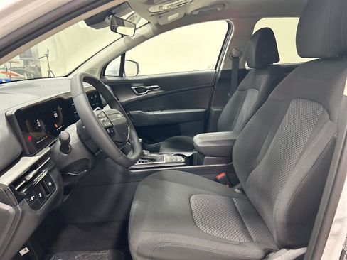 New 2026 Kia Sportage LX image 10