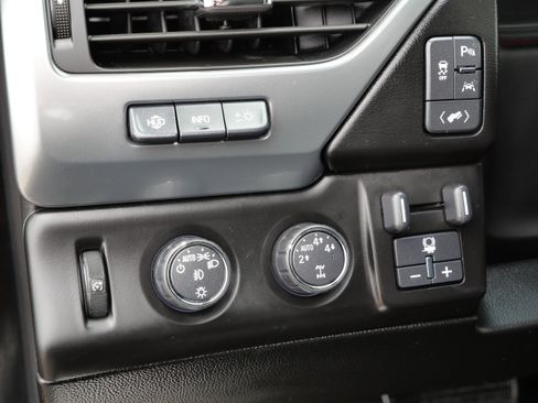 Used 2016 Chevrolet Tahoe LTZ image 21