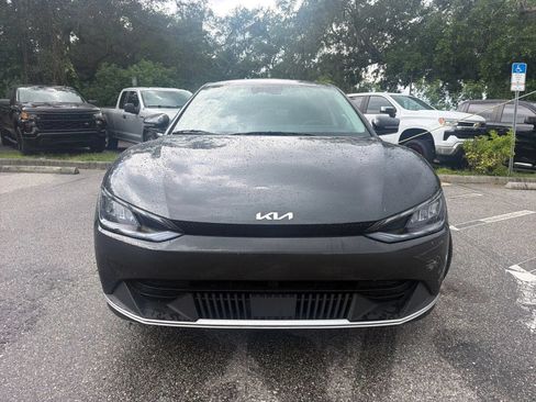 Used 2024 Kia EV6 Light RWD image 4