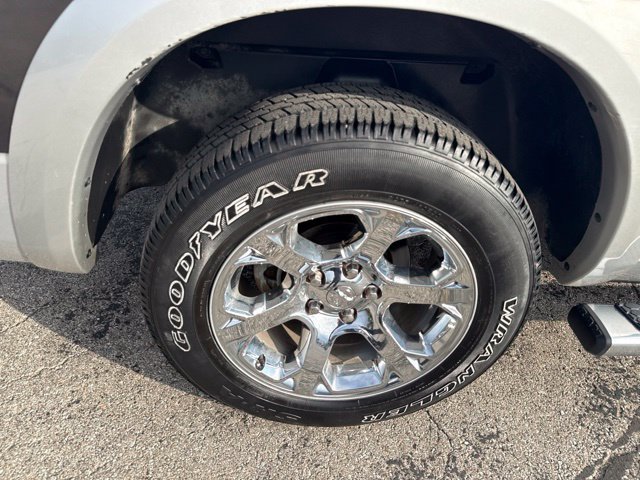 Used 2017 RAM 1500 Laramie w/ Convenience Group AWD/4WD image 11