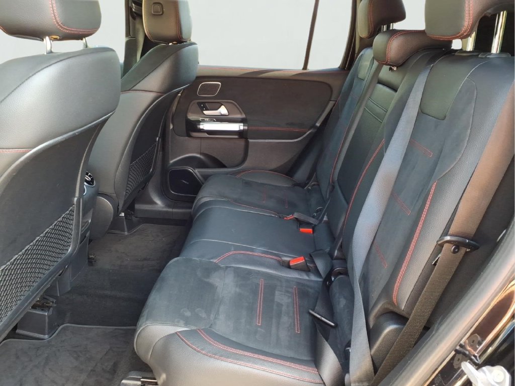 Used 2021 Mercedes-Benz GLB 250 4MATIC image 21