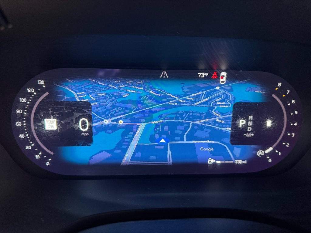 Certified 2024 Volvo XC60 B5 Plus AWD/4WD image 23