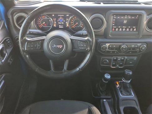 Used 2021 Jeep Gladiator Sport image 14