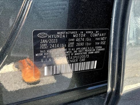 Used 2023 Genesis G70 2.0T w/ Sport Prestige Package image 35