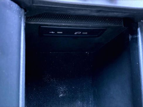 Used 2023 Mercedes-Benz GLC 300 GLC 300 image 36