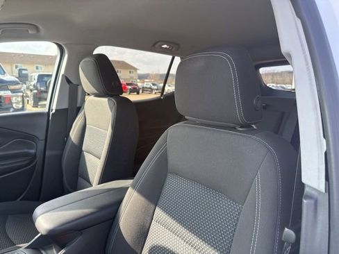 Used 2023 GMC Terrain SLE w/ Driver Convenience Package image 13