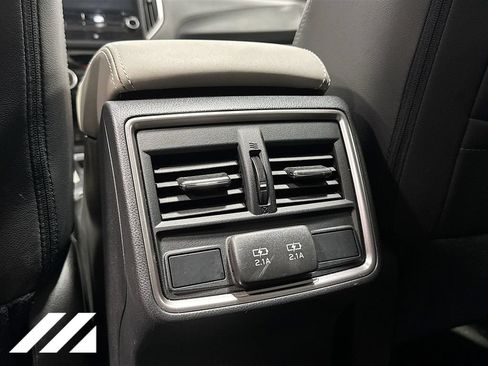 Used 2020 Subaru Forester Limited w/ Popular Package #3 AWD/4WD image 29