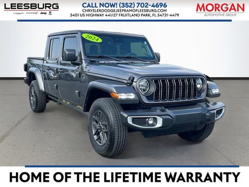 Certified 2024 Jeep Gladiator Sport AWD/4WD image 1