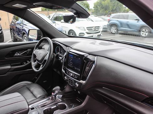 Used 2023 Chevrolet Traverse RS w/ LPO, 'HIT The Road' Package AWD/4WD image 21