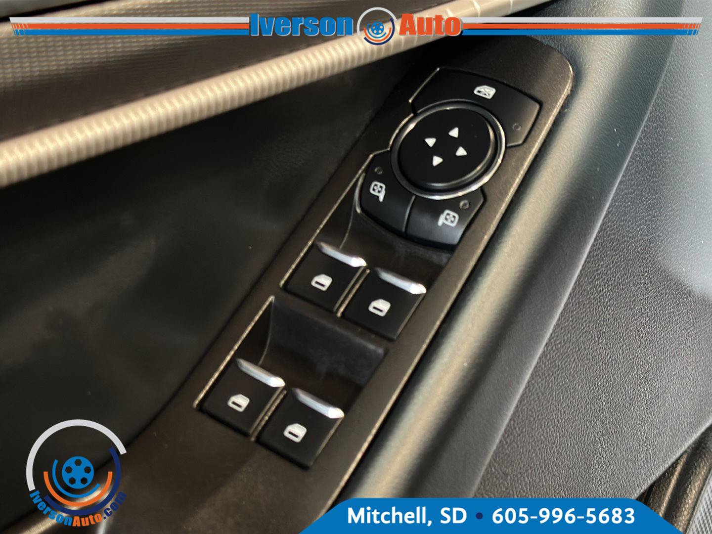 Used 2025 Ford Explorer ST-Line AWD/4WD image 14