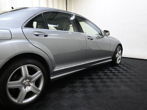 Used 2010 Mercedes-Benz S 550 4MATIC image 19