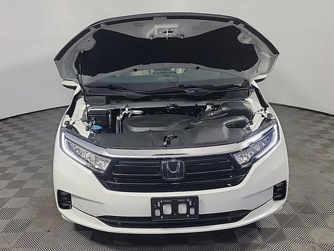 Certified 2022 Honda Odyssey Touring image 14