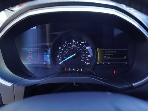 Used 2020 Ford Edge SEL w/ Convenience Package FWD image 5