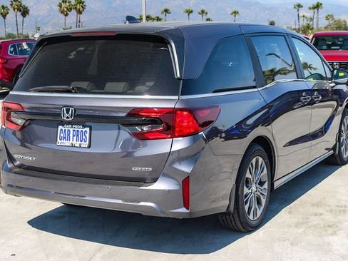 New 2026 Honda Odyssey Touring image 16