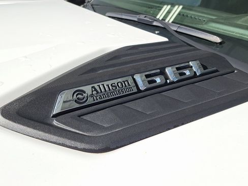 Used 2024 Chevrolet Silverado 2500 LT image 30