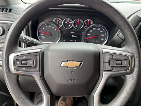 Used 2021 Chevrolet Silverado 1500 LT w/ Remote Start Package AWD/4WD image 16
