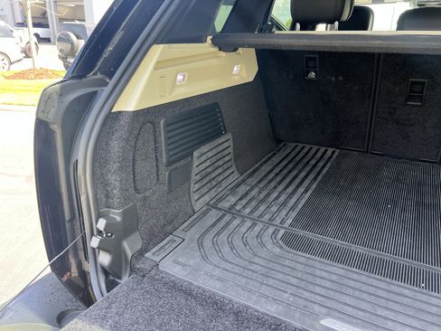 Used 2024 Land Rover Range Rover SE image 35