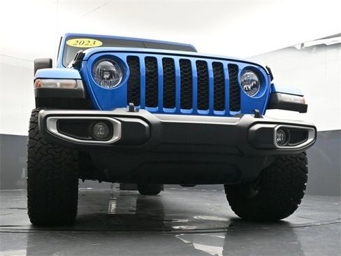 Used 2023 Jeep Gladiator Sport image 31