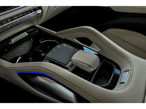 New 2026 Mercedes-Benz GLE 450e 4MATIC image 17