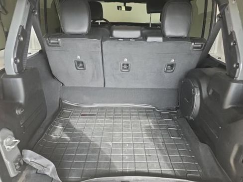 Used 2023 Jeep Wrangler Unlimited Sahara w/ Cold Weather Group image 13