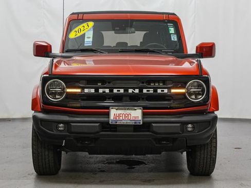 Used 2023 Ford Bronco Outer Banks AWD/4WD image 3
