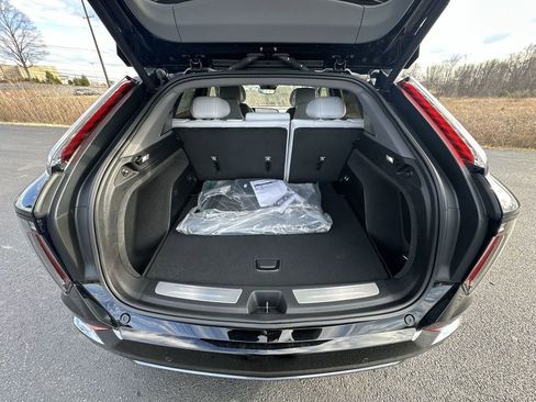 New 2026 Cadillac Optiq Sport 1 image 24