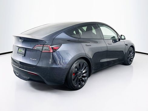Used 2025 Tesla Model Y Performance AWD/4WD image 9