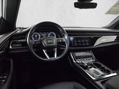 Used 2023 Audi Q8 Premium AWD/4WD image 19