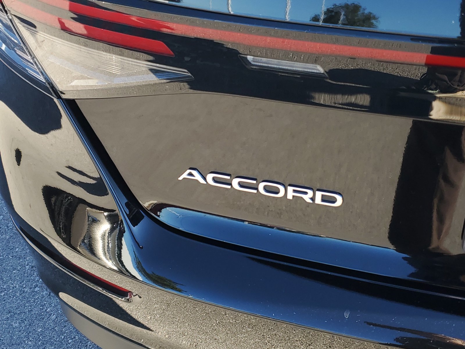 Used 2026 Honda Accord SE image 7