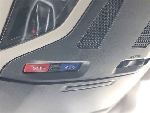 Used 2022 Subaru Outback Premium image 30