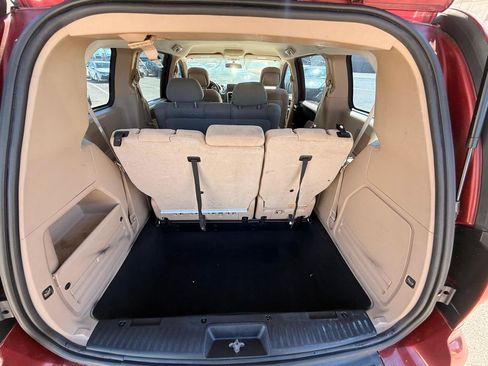 Used 2016 Dodge Grand Caravan American Value Package image 11