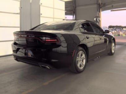Used 2020 Dodge Charger SXT RWD image 5